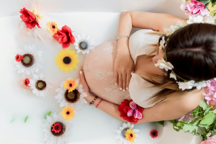 Porady mamaginekologa: Jak cieszyć się kąpielą bez ryzyka? 